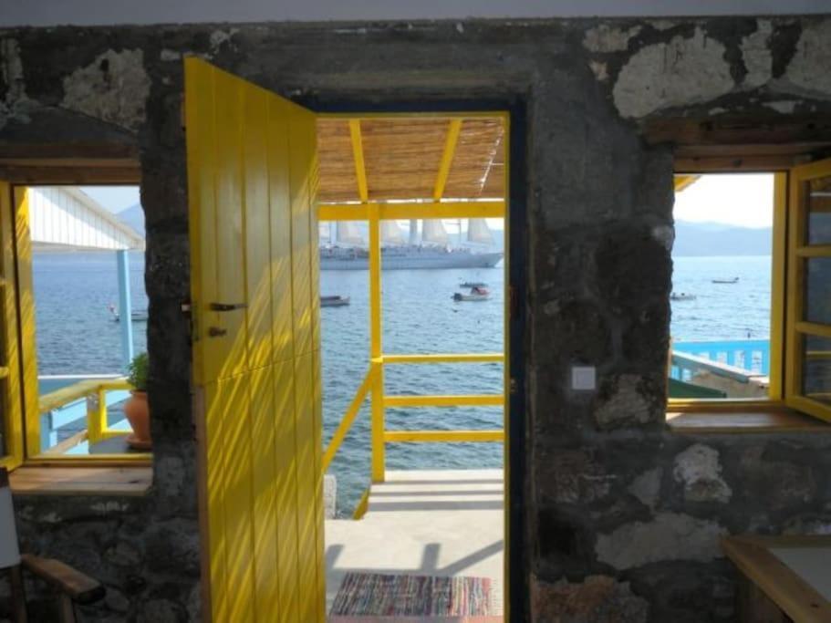 The Yellow Boat House Klima  Exterior foto